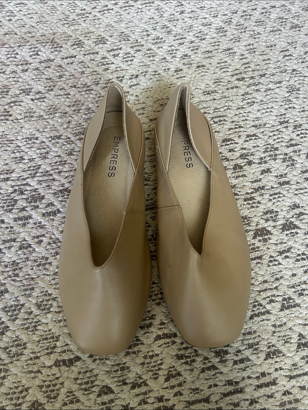 Empress leather Taupe Slip-On Leather Flats